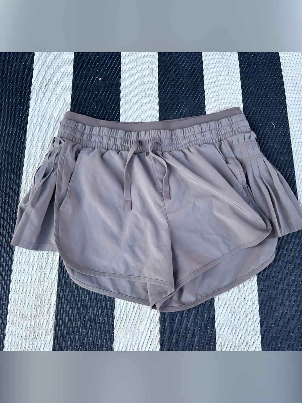 JoyLab Athletic Shorts in Taupe